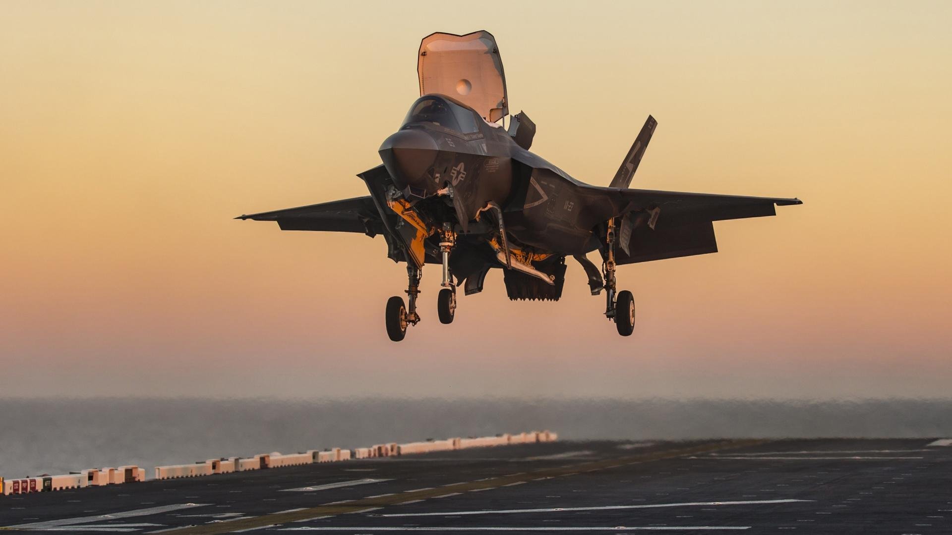 九游娱乐官网 (JIUYOU)-中国足球联赛裁判技术辅助设备应用推广，足球裁判协会