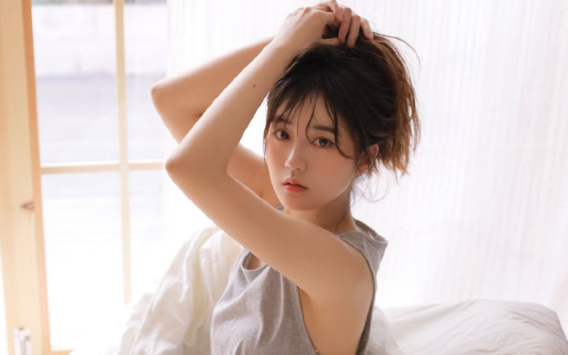 九游-李娜携女儿亮相温网场边，李娜女儿叫什么名字